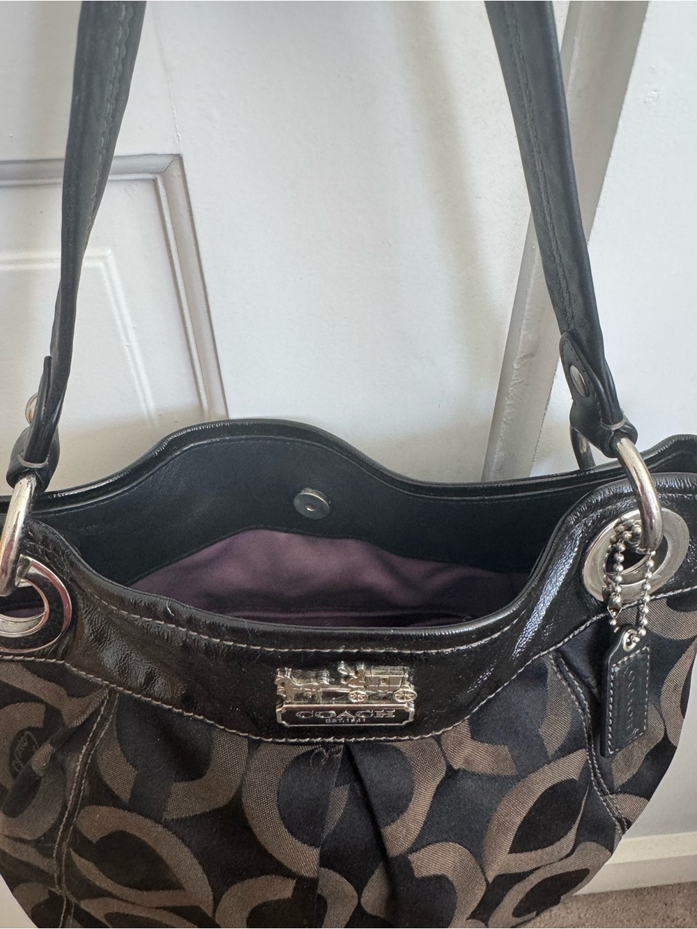Coach Black and Brown Signature Canvas Shoulder Bag - Picture 3 of 4